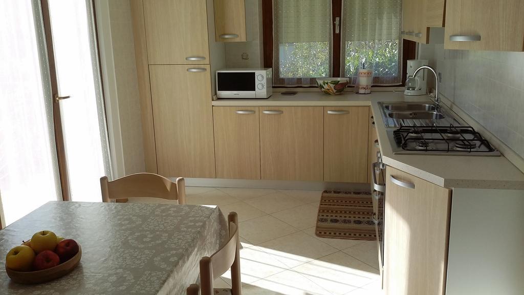 Casa Ferrari Monica Apartment Калчераника ал Лаго Екстериор снимка