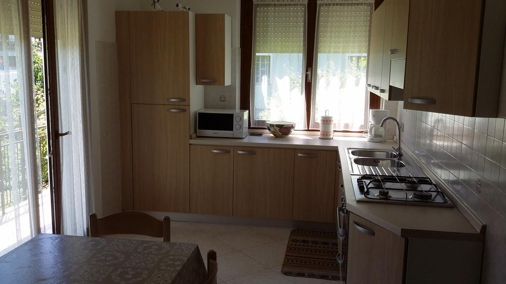 Casa Ferrari Monica Apartment Калчераника ал Лаго Екстериор снимка
