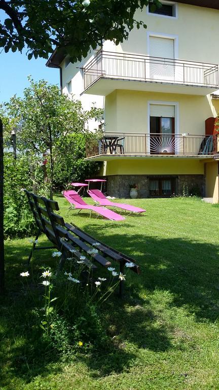 Casa Ferrari Monica Apartment Калчераника ал Лаго Екстериор снимка